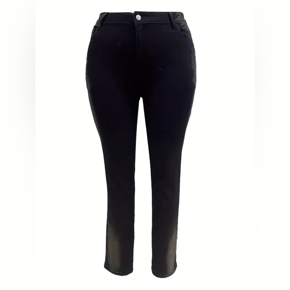 Stylish Black and Tan High-Waisted Jeans